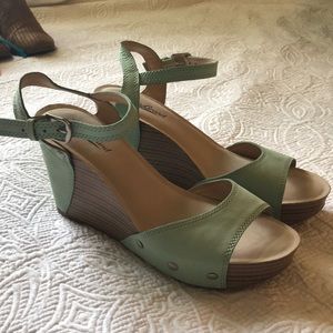 lucky brand mint wedges